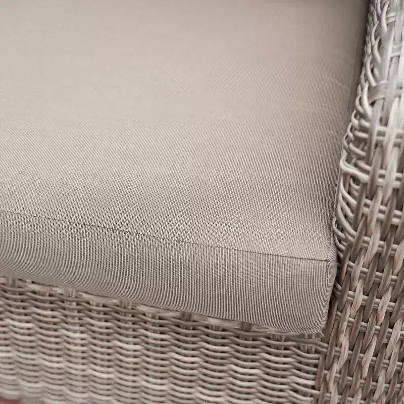 Ensemble de conversation en osier 4 pièces Leisure Made Marietta avec coussins en tissu beige