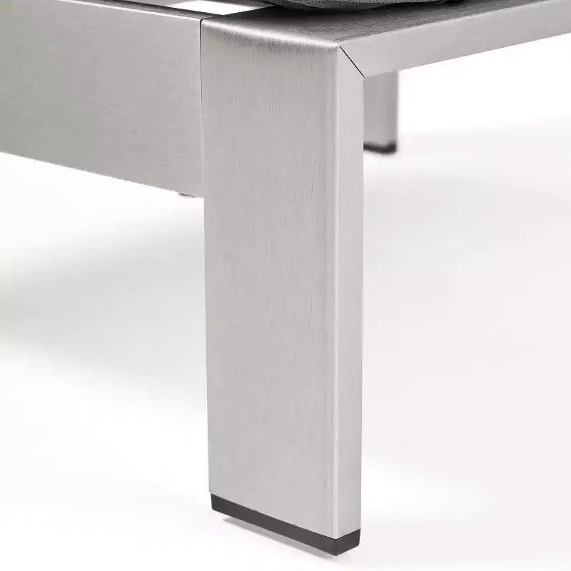 Christopher Knight Home Cape Coral Ensemble de 4 fauteuils de club et poufs d'extérieur en aluminium avec coussins, kaki/argent
