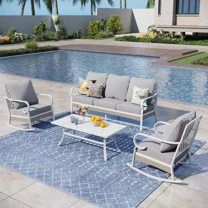 Captiva Designs Ensemble de conversation d'extérieur 4 pièces en métal et rotin extra large avec chaises à bascule à dossier quadrillé et table