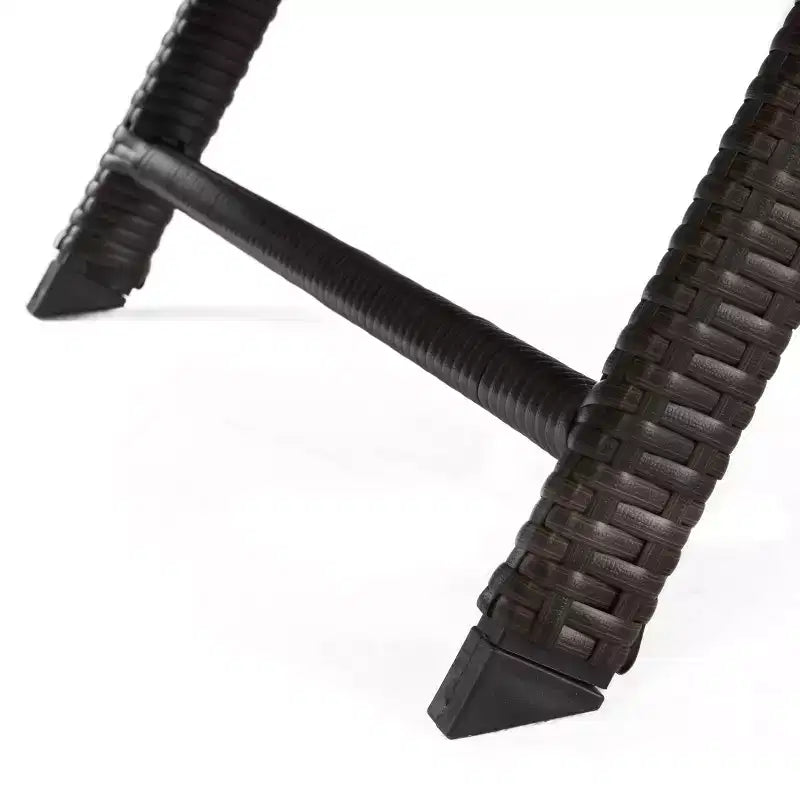 Christopher Knight Home Calvin Chaises longues réglables d'extérieur en rotin et fer 6 pièces avec tables pliantes