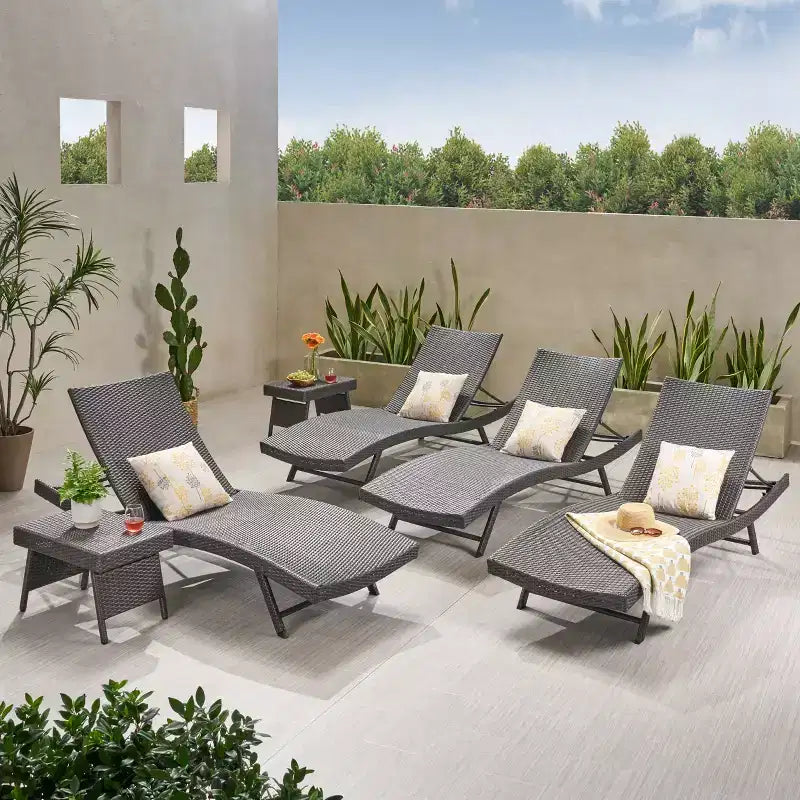 Christopher Knight Home Calvin Chaises longues réglables d'extérieur en rotin et fer 6 pièces avec tables pliantes