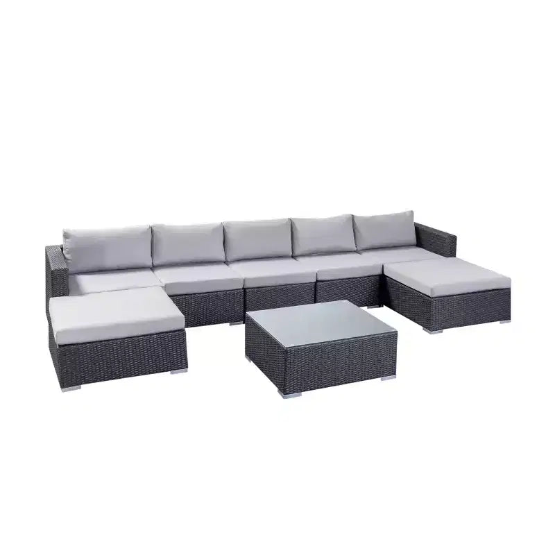 Ensemble de conversation Avianna GDFStudio de canapé 5 places en osier avec poufs