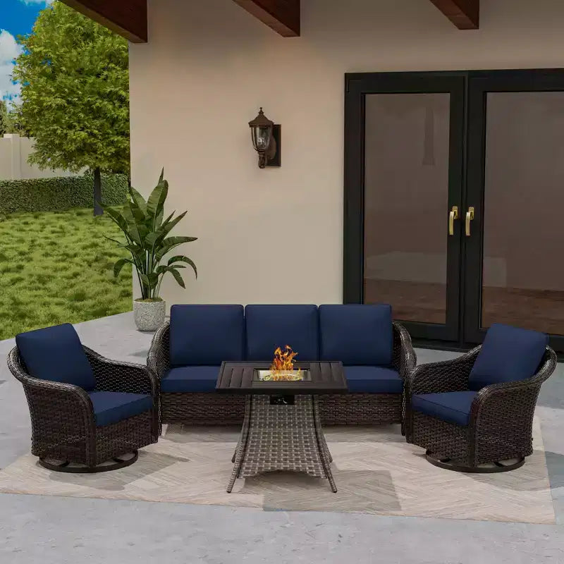 Ensemble de patio extérieur UPTIOT : canapé 3 places, 2 fauteuils pivotants et basculants et foyer de 50 000 BTU pour un confort et une chaleur toutes saisons.