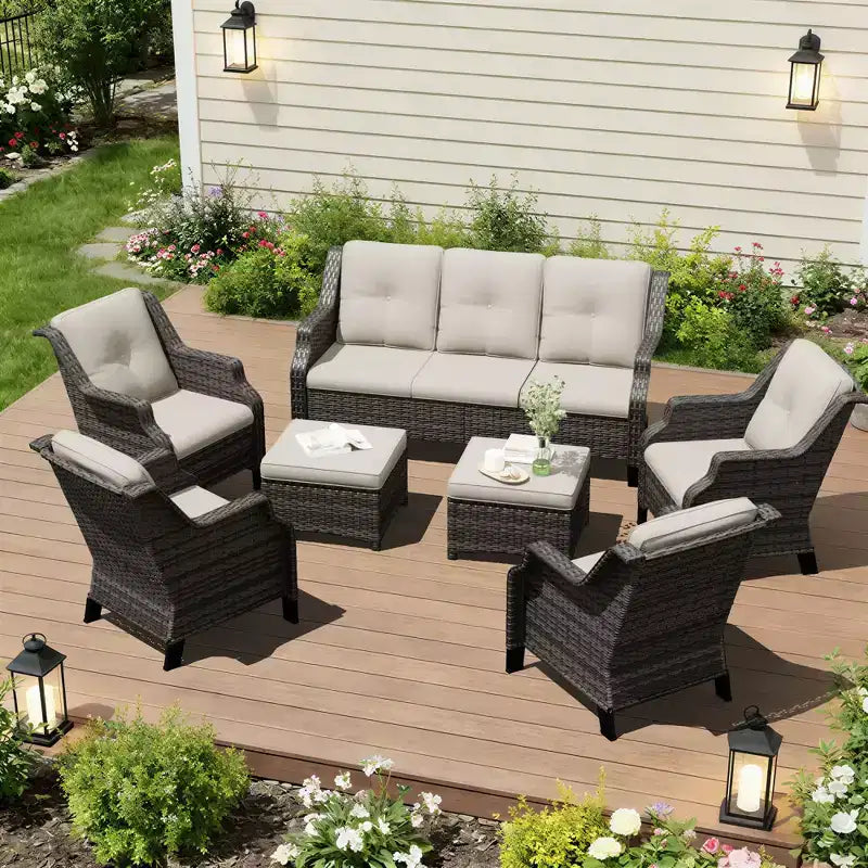 Ensemble UPTIOT de 4 chaises avec 2 poufs et un canapé