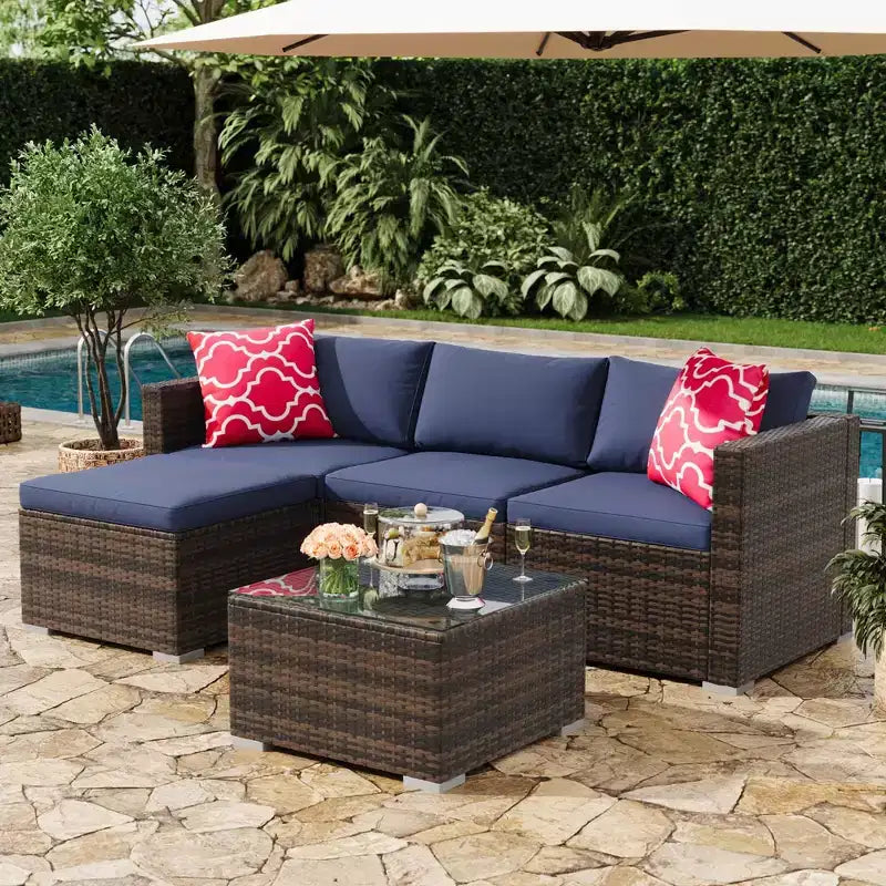 Ensemble de meubles de patio extérieur 4 pièces, ensembles de conversation en rotin osier, ensemble de patio bistrot avec 2 chaises, coussin doux, causeuse et 1 table basse en verre