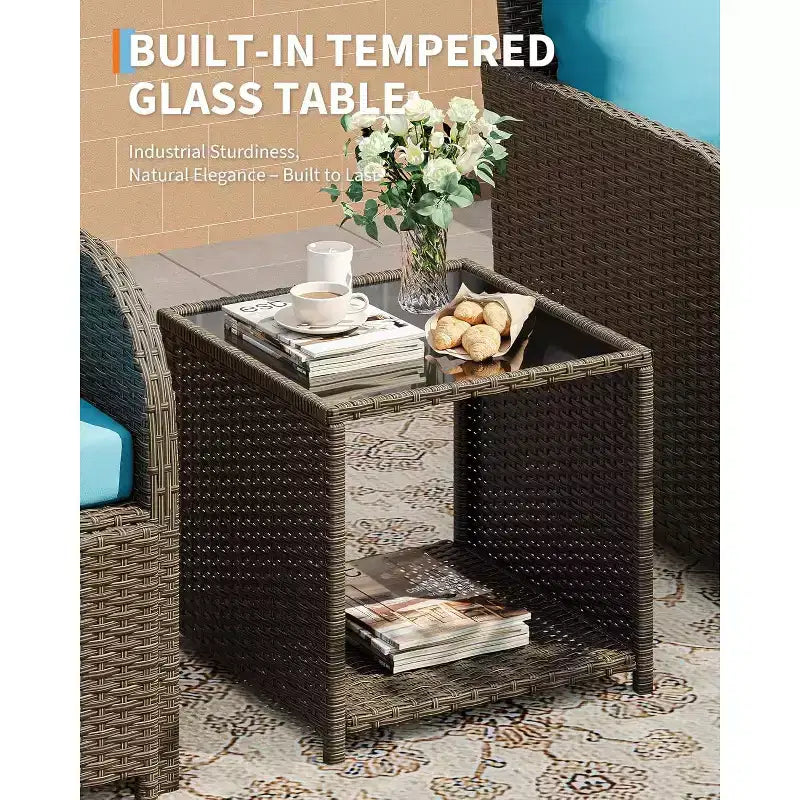 Ensemble de 5 pièces de salon de jardin en rotin PE avec poufs et table basse en verre pour terrasse, jardin, balcon