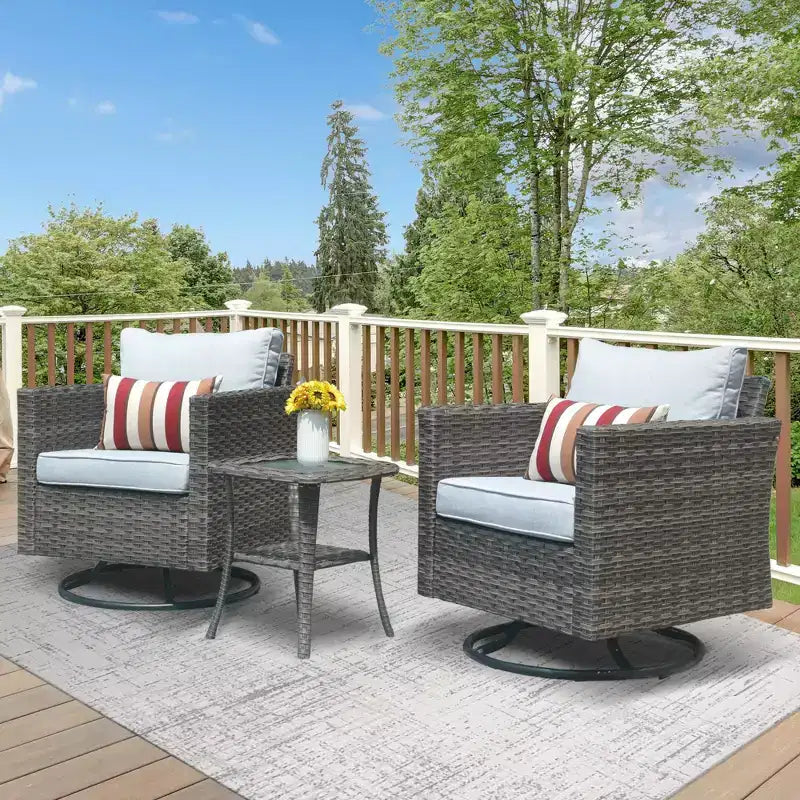 Ensemble de patio 3 pièces HOMLUX : Fauteuils pivotants à bascule et table d'appoint en osier toutes saisons