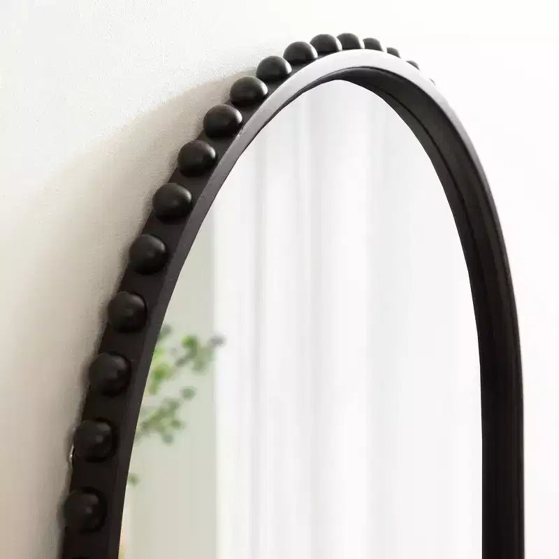 Kate and Laurel Beadbrook Arched Wall Mirror, Black, 28x32