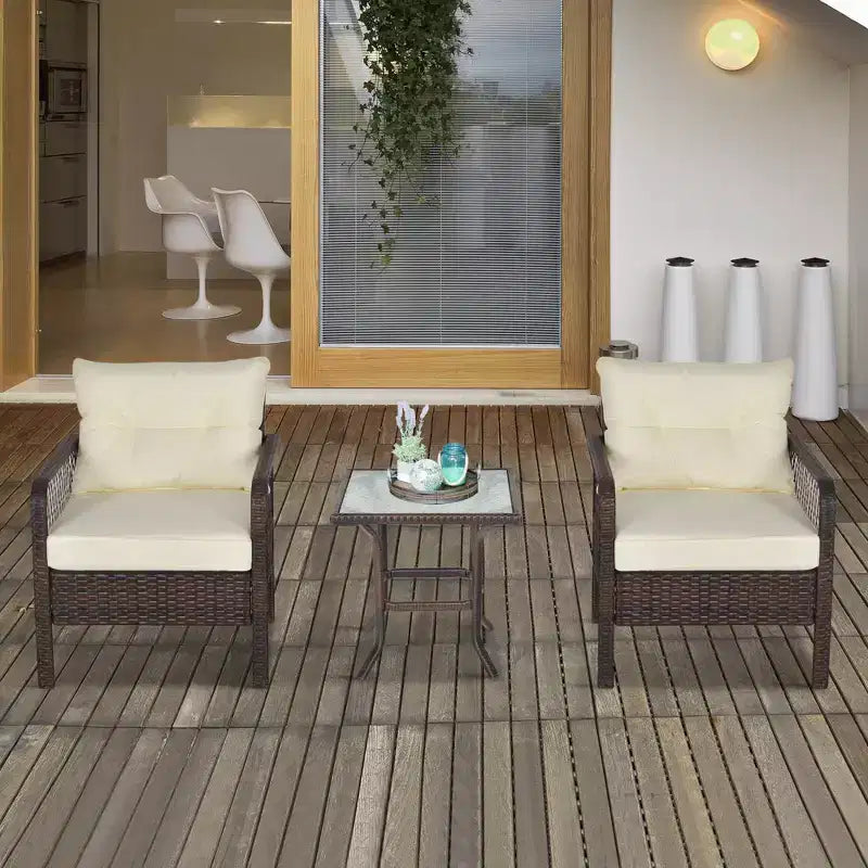 Ensemble de 5 fauteuils de patio en osier Outsunny avec pouf, mobilier d'extérieur en rotin synthétique avec coussins zippés confortables et fabrication résistante aux intempéries