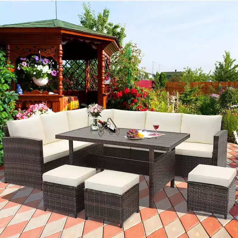 Ensemble de mobilier de patio Costway 7 pièces en rotin, canapé sectionnel, table basse de véranda