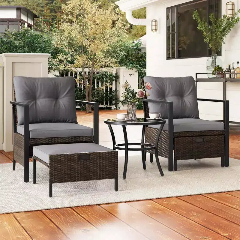 Ensemble de meubles d'extérieur Costway 5 pièces chaises et poufs en rotin avec table basse en verre blanc cassé/noir/bleu marine/gris